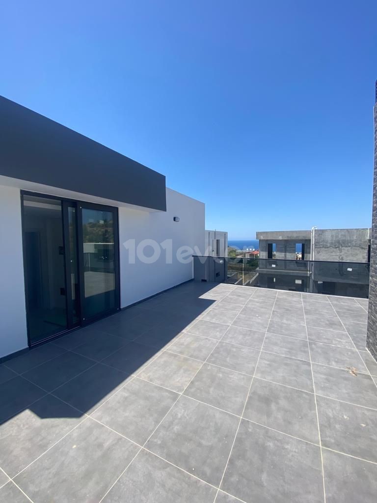 3+1 Villa mit Pool zum Verkauf in Kyrenia/Edremit