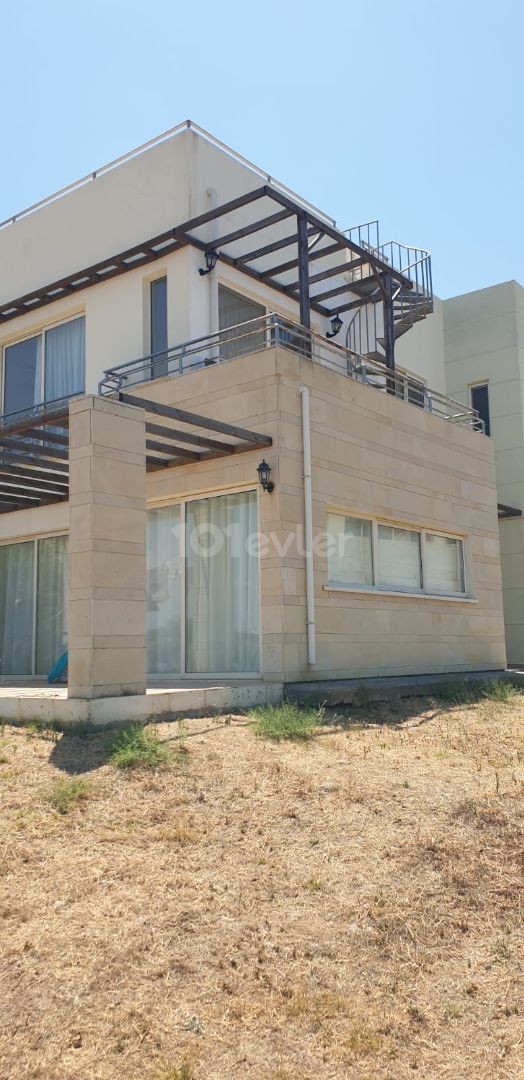 2+1 Apartment for Rent in Esentepe