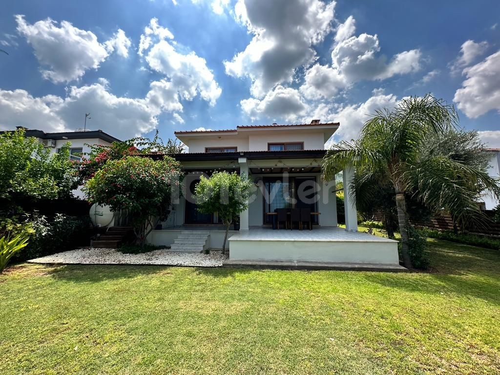 3+1 Luxusvilla zum Verkauf in Girne/Çatalköy