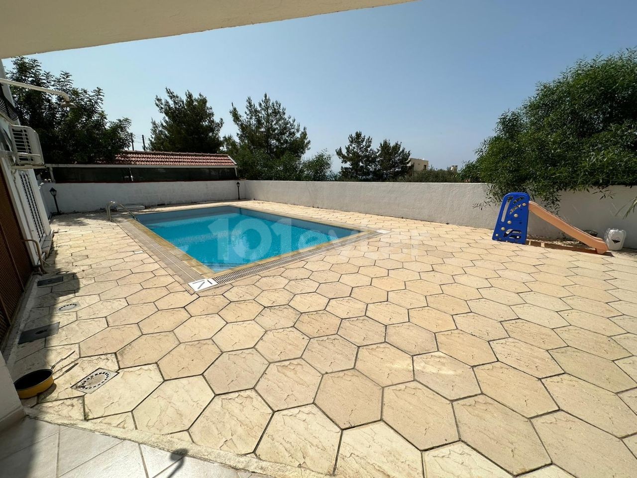 Kyrenia Edremit 3+1 Villa zu vermieten / mit privatem Pool