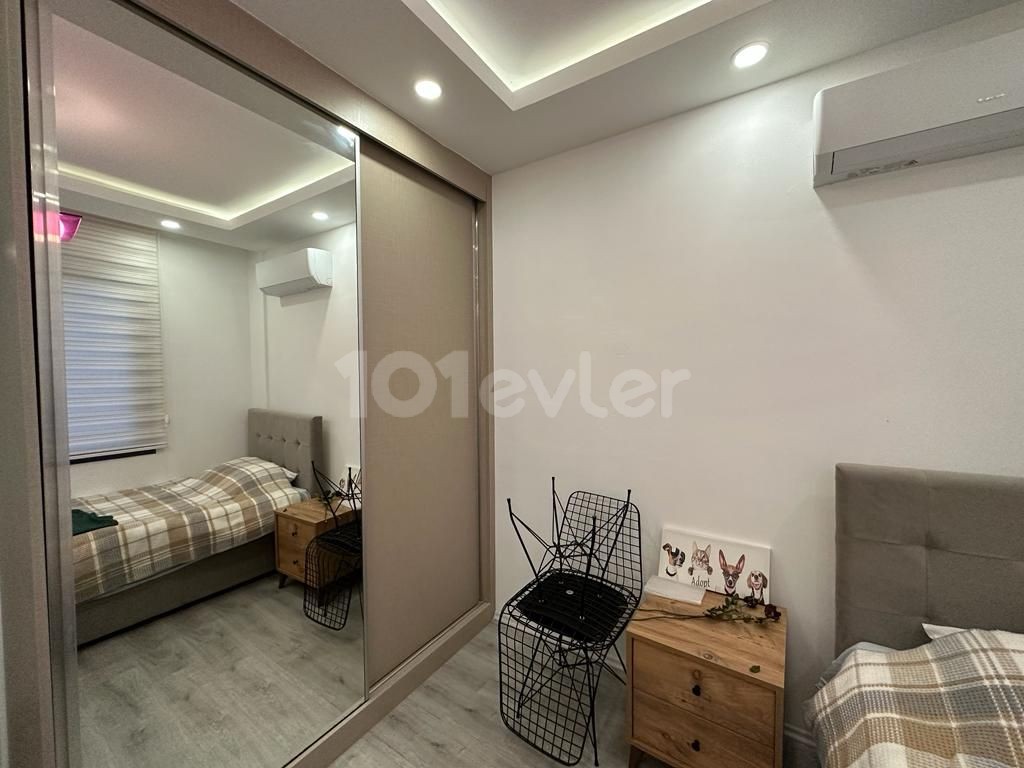 GİRNE ALSANCAK SATILIK 2+1 DAİRE  / SİTE İÇERİSINDE