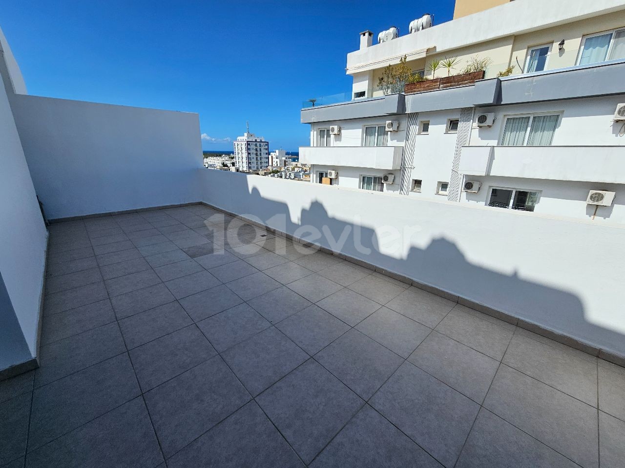 FOR SALE 2+1 PENTHOUSE KYRENIA CENTER