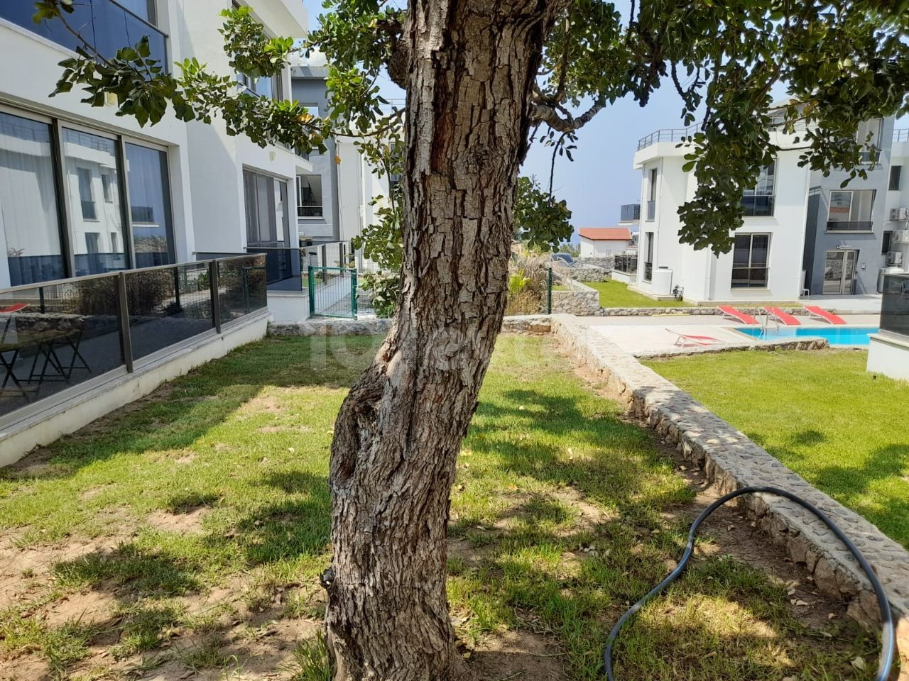 2+1 Wohnung in einem Komplex mit Pool zum Verkauf in Kyrenia/Çatalköy