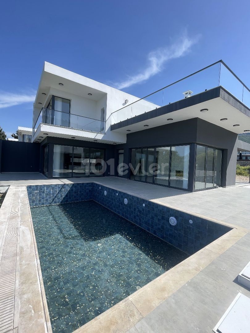 4+1 Villa for Sale, Edremit, Kyrenia,North Cyprus