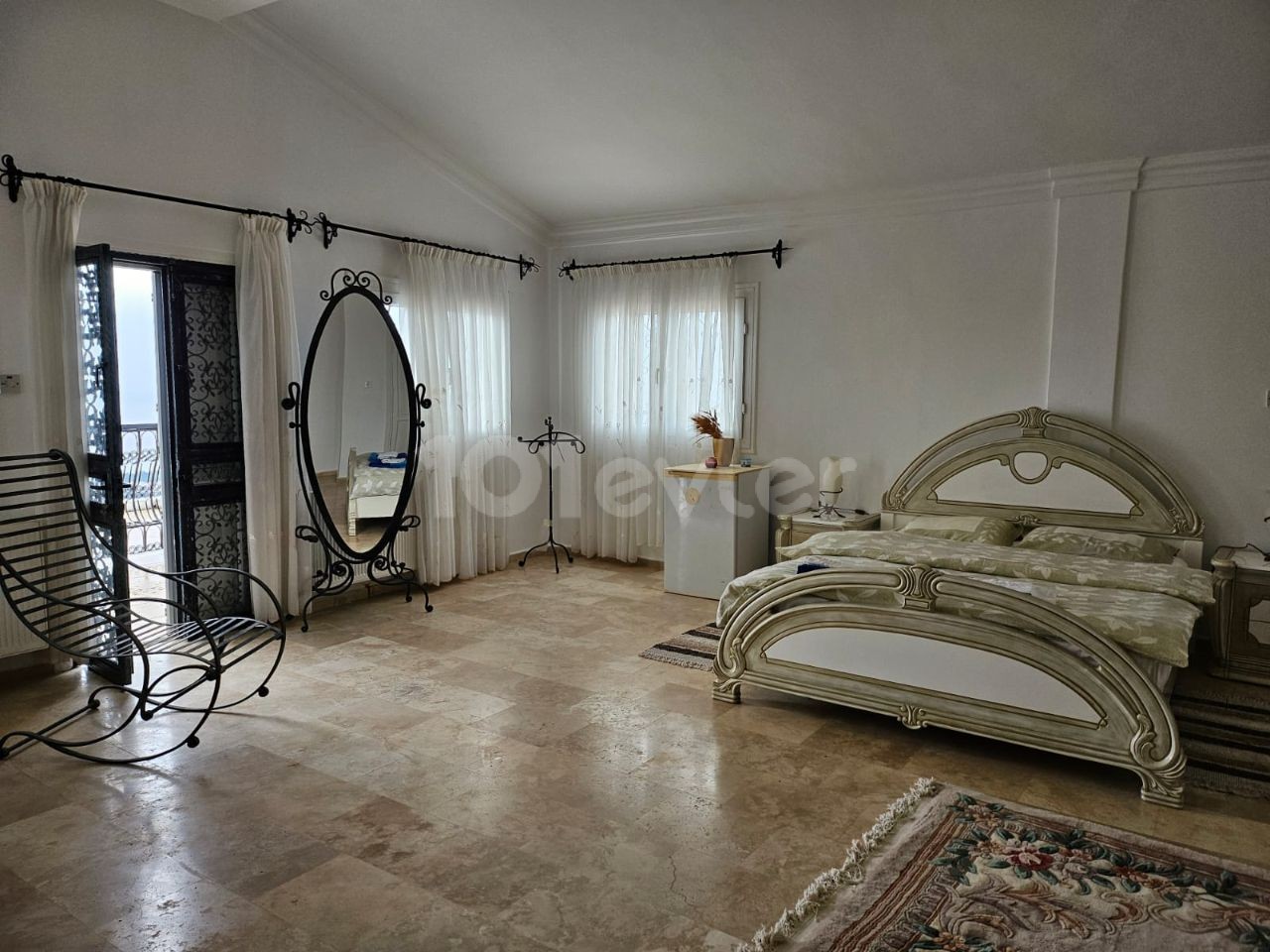 Kyrenia Lapta 5+1 Private Mansion Daily Rental