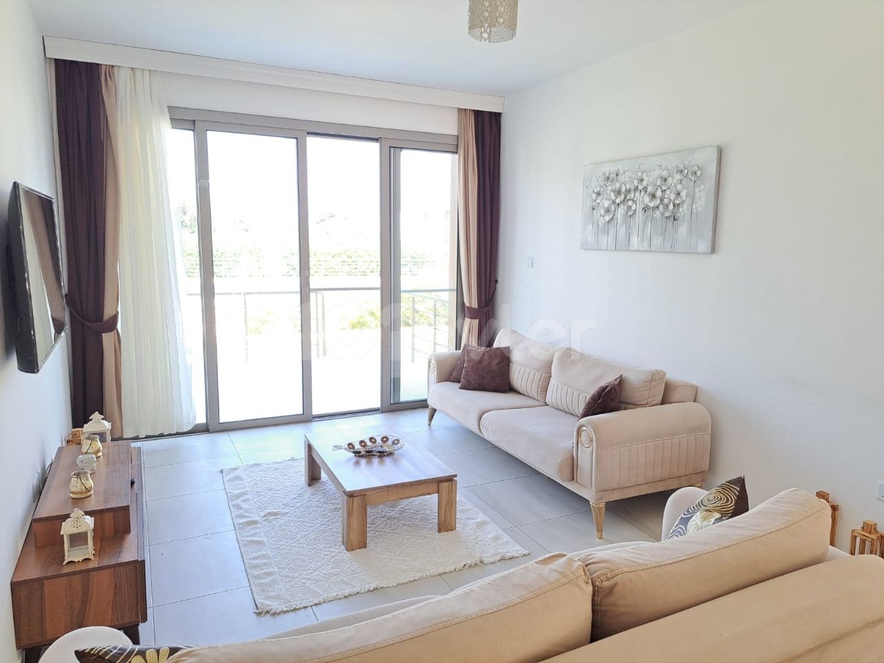 For Sale: 2+1 Flat with Modern Amenities and Natural Views in Zeytinlik, Girne, Northern Cyprus