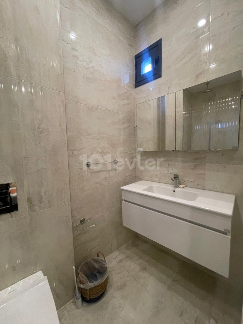 Bellapais Rezidans 4+1 Özel Lüks Havuzlu Kiralık Villa