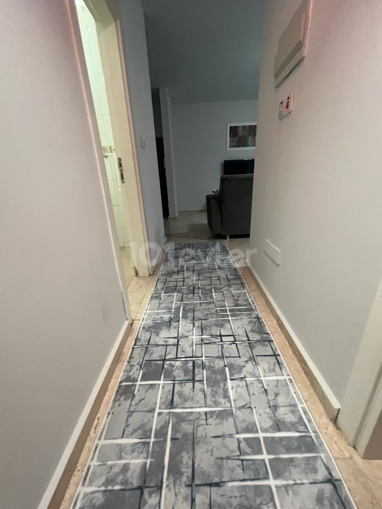 GİRNE ÇARŞI MERKEZ  BÖLGESİNDE SATILIK  2+1 DAİRE