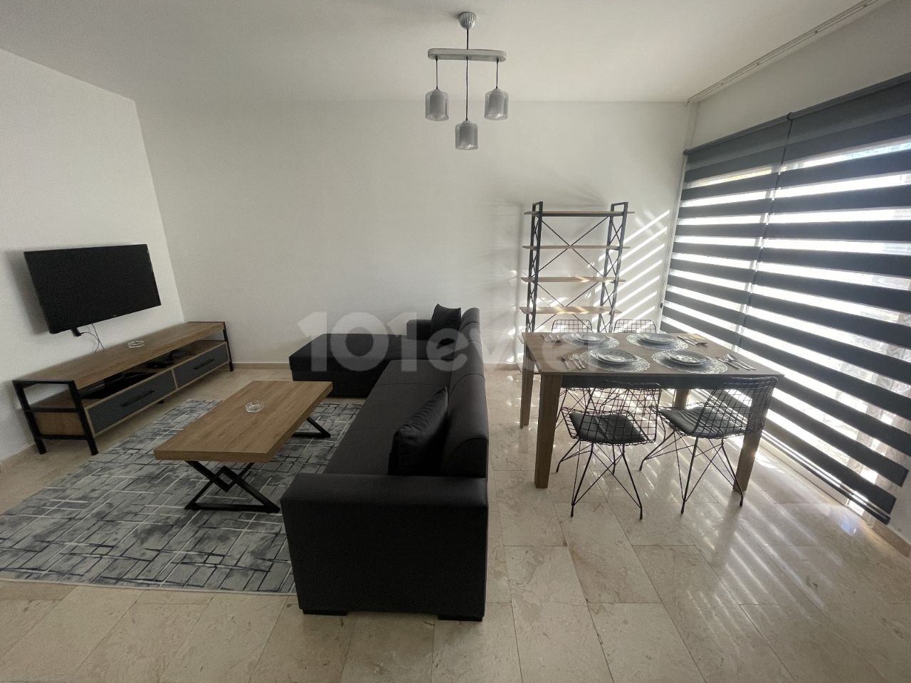 GİRNE ÇARŞI MERKEZDE SATILIK 2+1 DAİRE