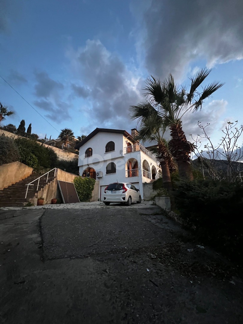 Villa To Rent in Edremit, Kyrenia