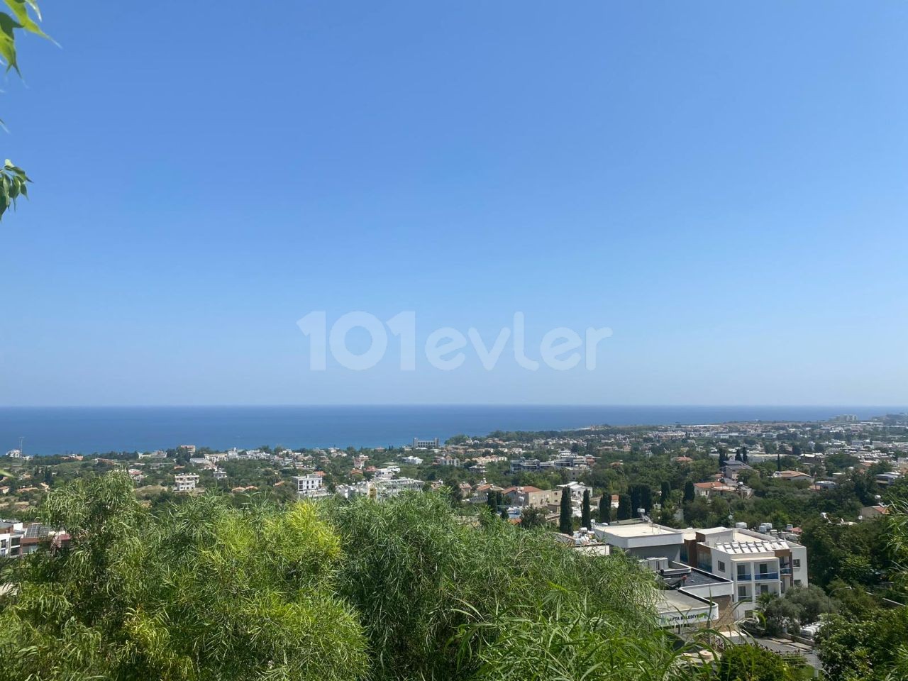 3345m2 Land for sale in Kyrenia/Lapta