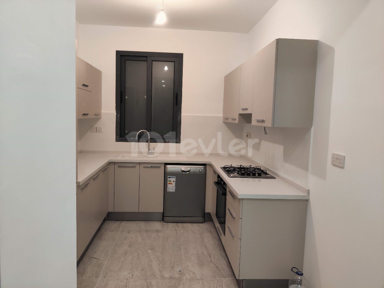 Güzelyurt Kalkanlı 2+1 flat for sale from the real estate agent of the site