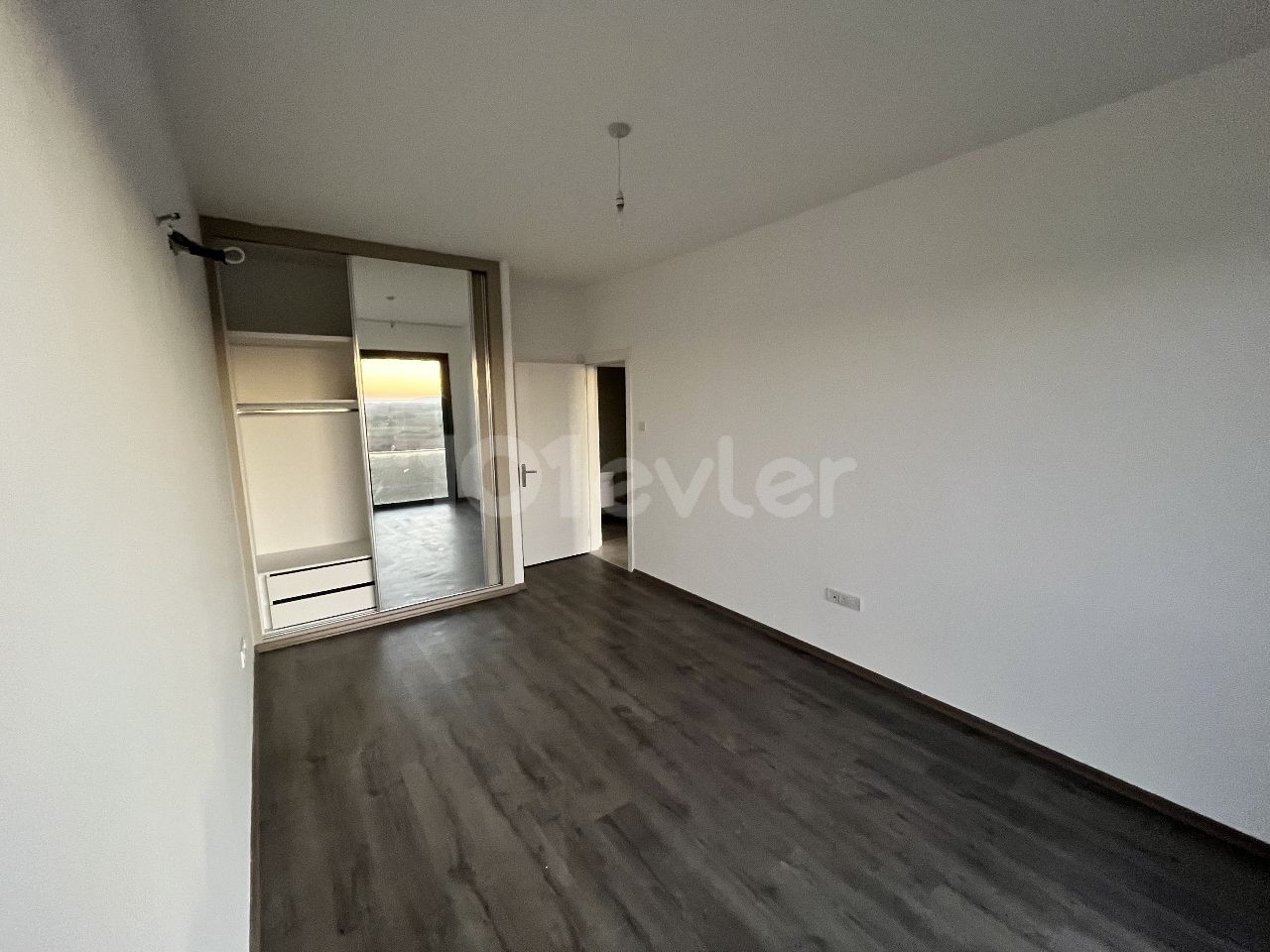 Güzelyurt Kalkanlı 2+1 flat for rent is in the hands of the site official