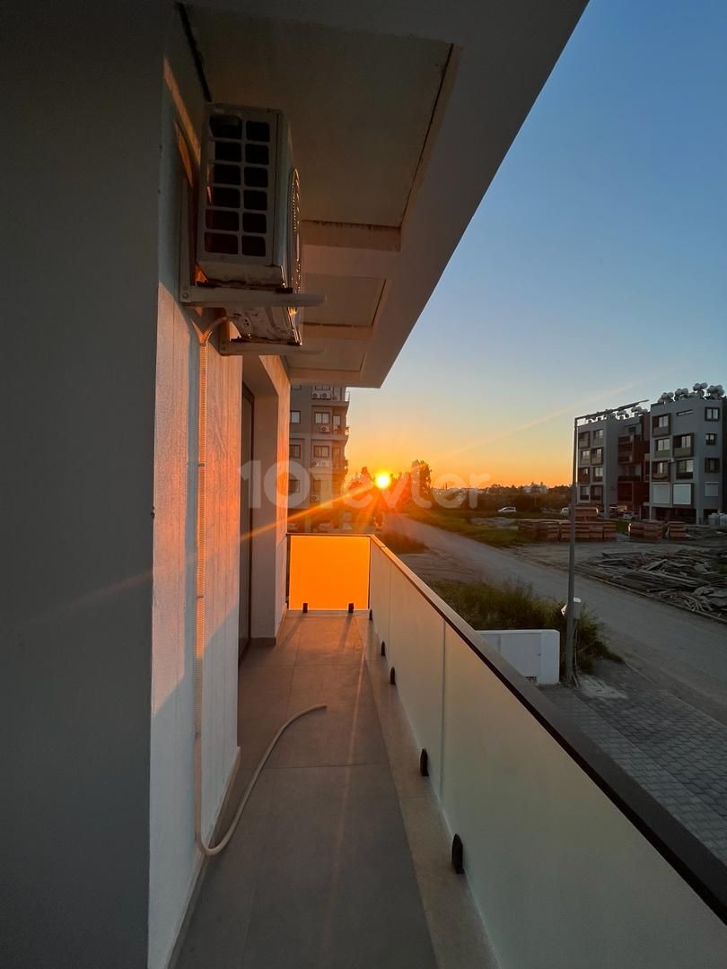 LEFKOŞA HAMİTKÖY SATILIK 2+1 DAİRE