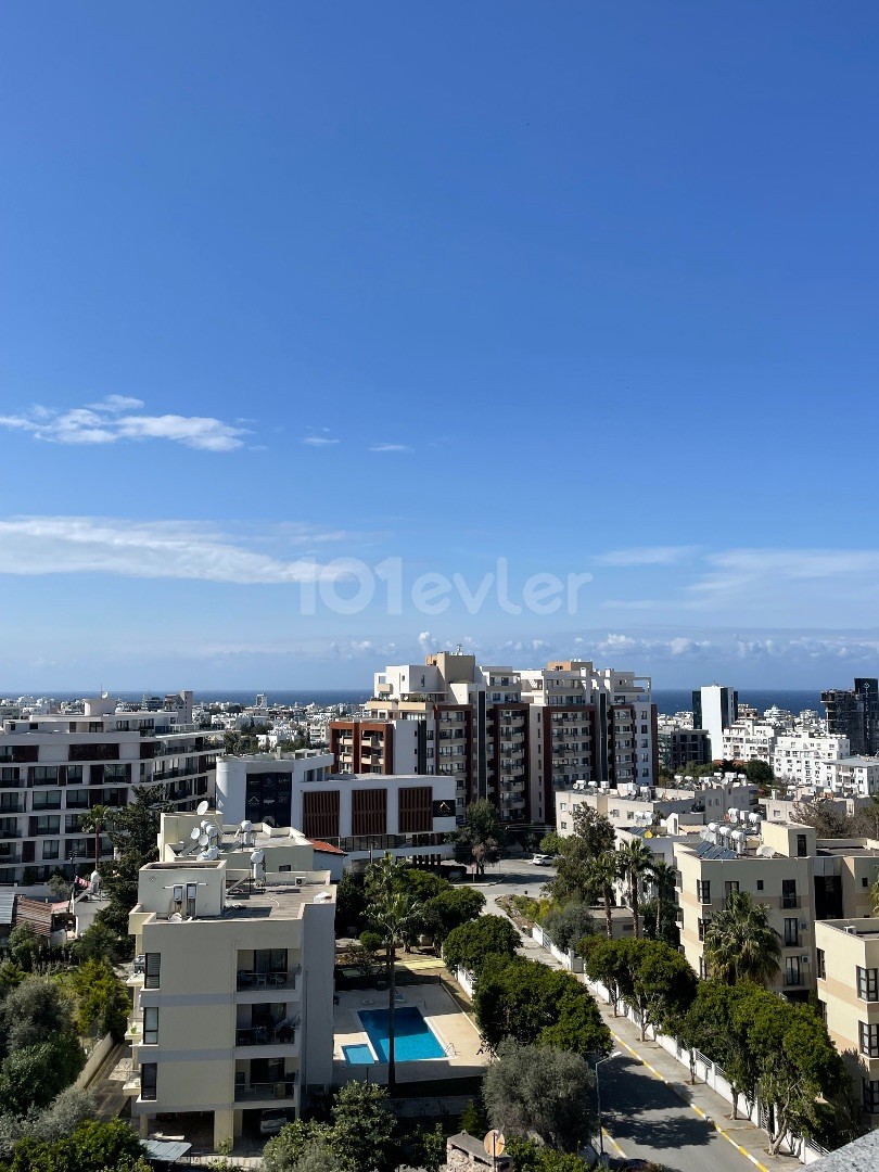 Girne merkezde deniz manzaralı 3+1 daire