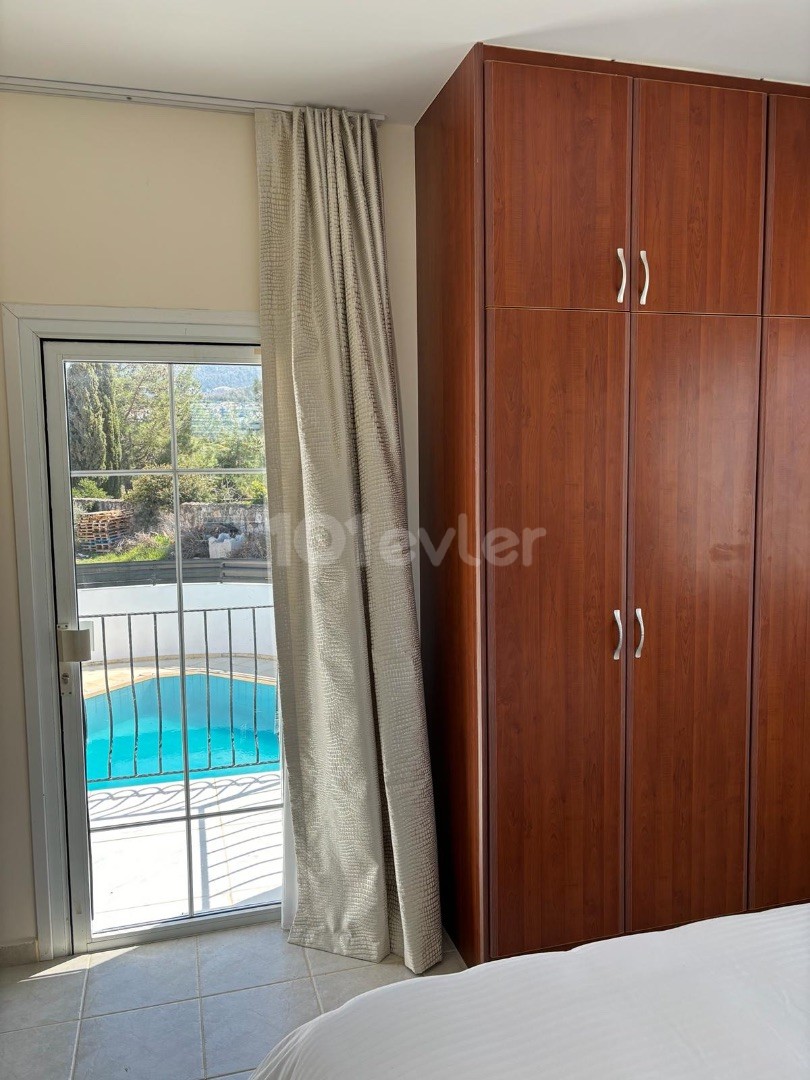 4+1 Villa for Daily Rent in Kyrenia Çatalköy