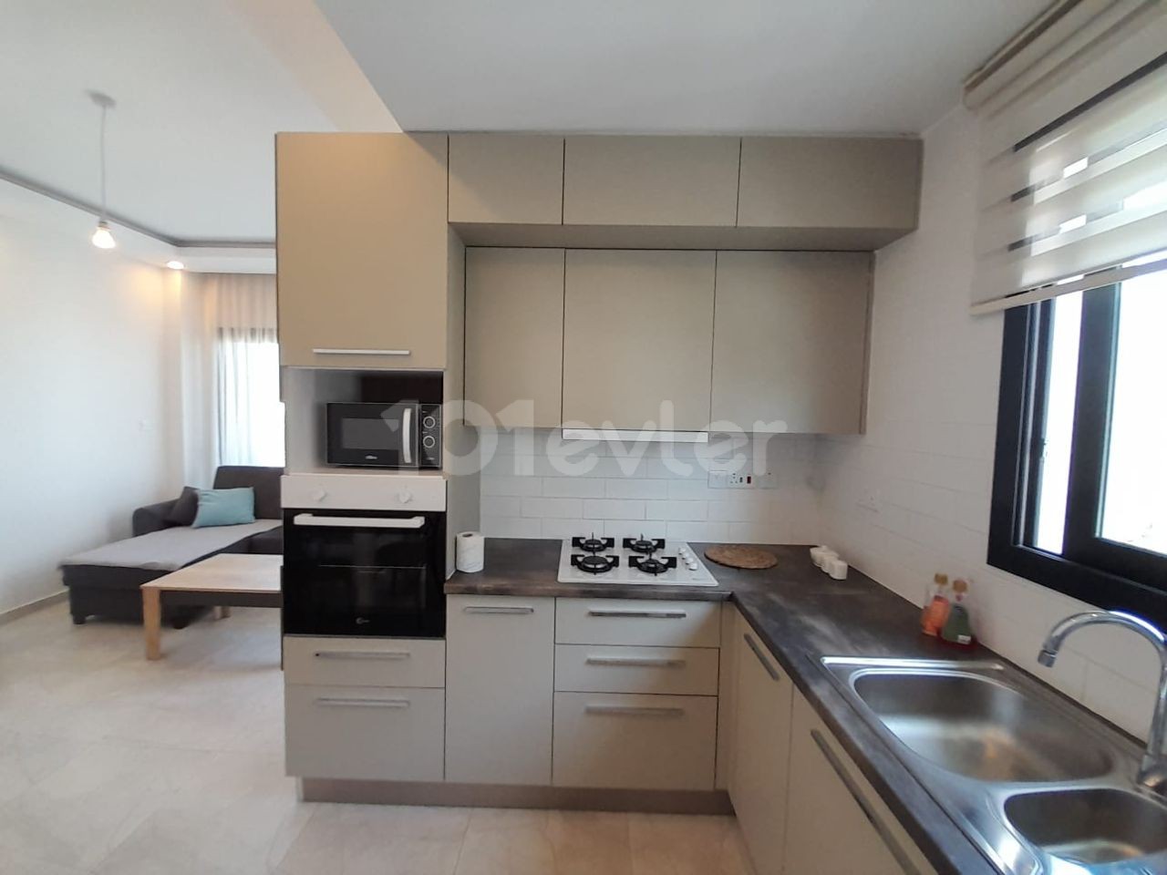 FOR RENT 2+1 KYRENIA CENTER