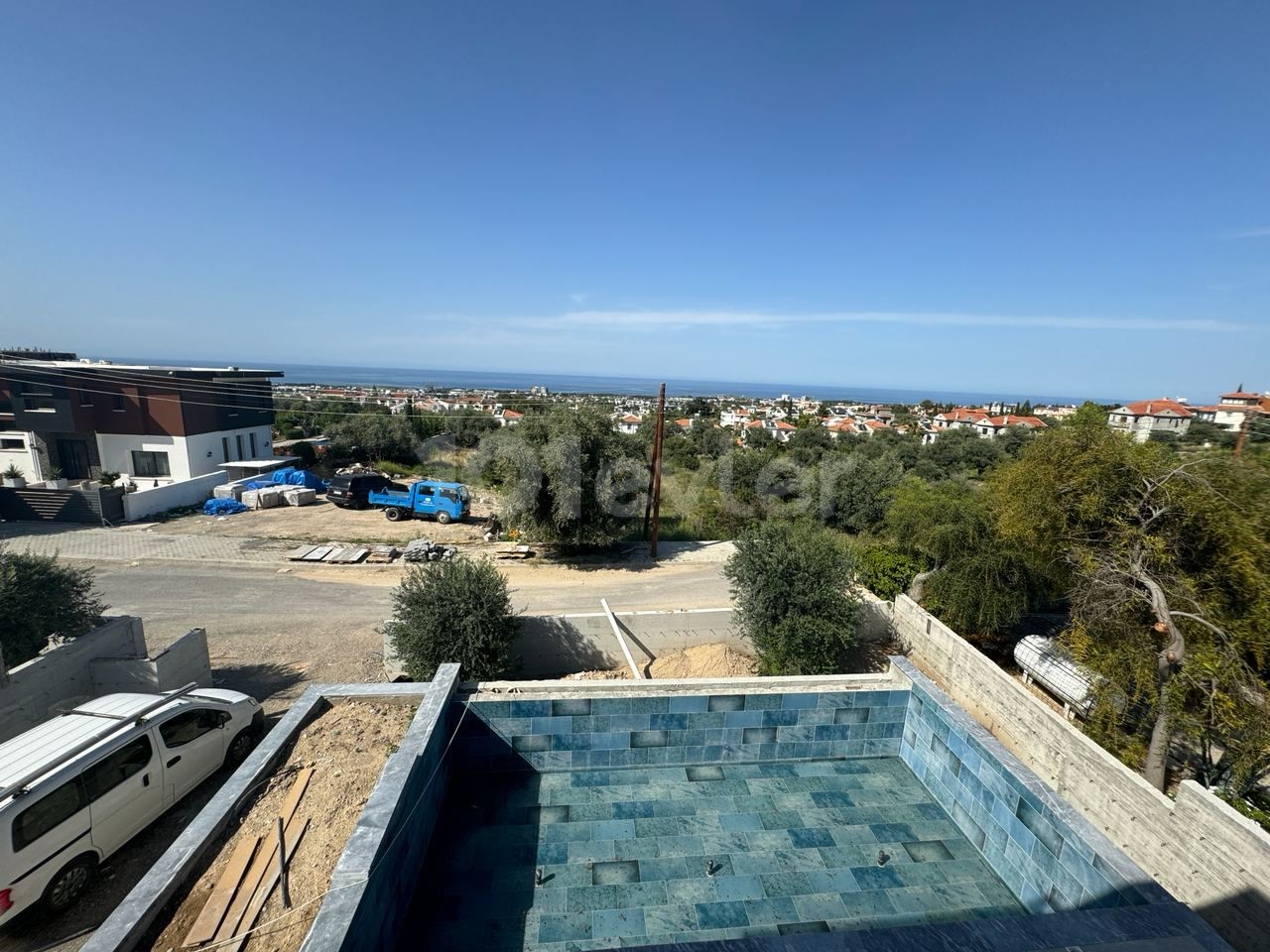 4+1 Wunderschöne Luxusvilla zum Verkauf: Modernes Leben mit atemberaubender Aussicht Bellapise, Kyrenia, Nordzypern