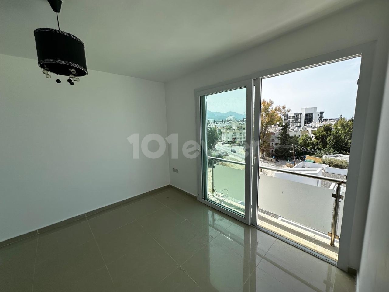 2+1 flat for sale in Kyrenia Center