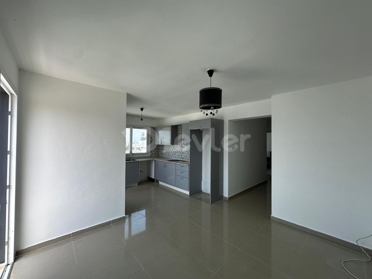 2+1 flat for sale in Kyrenia Center