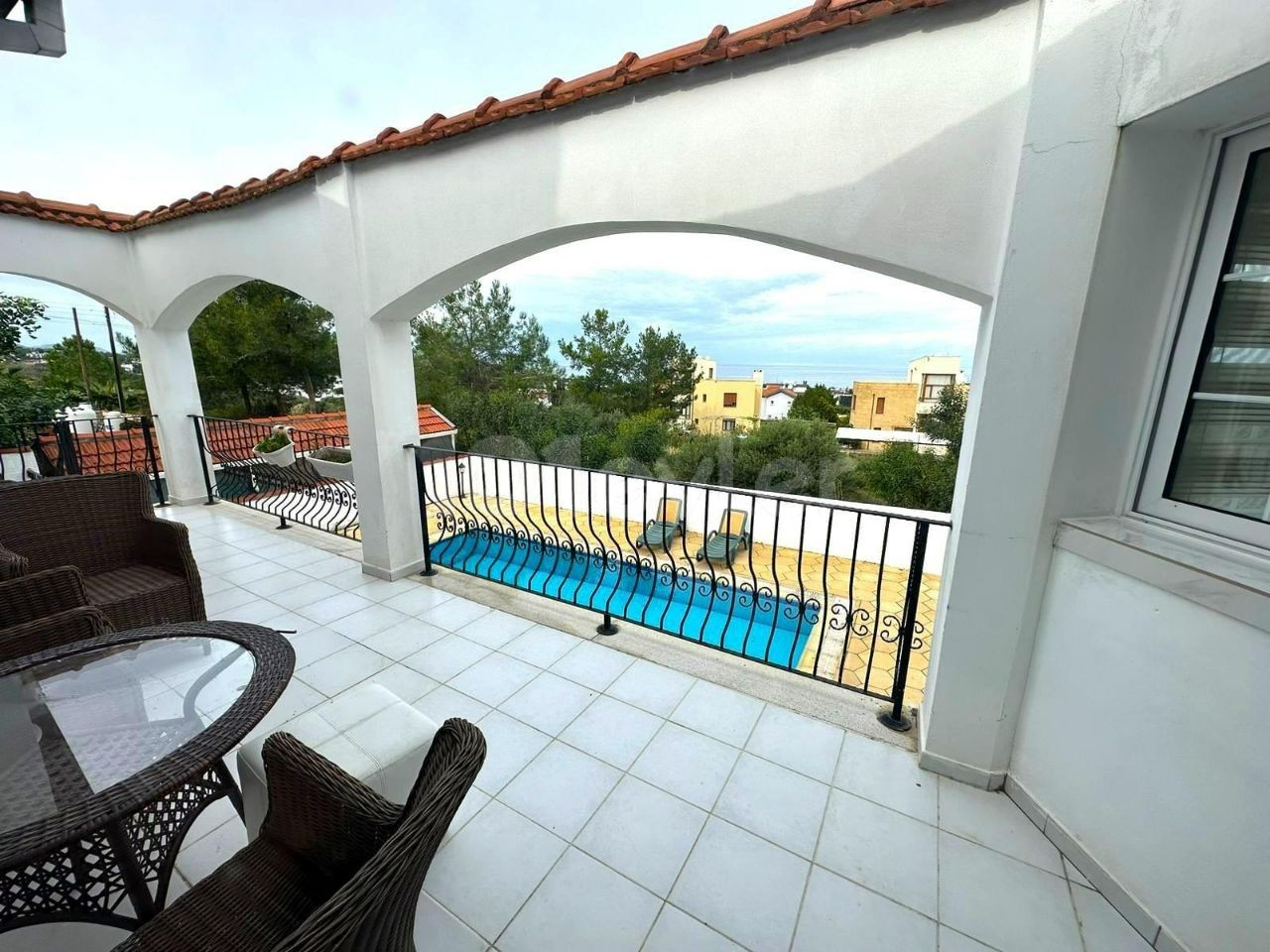 Villa with private pool for rent with sea view