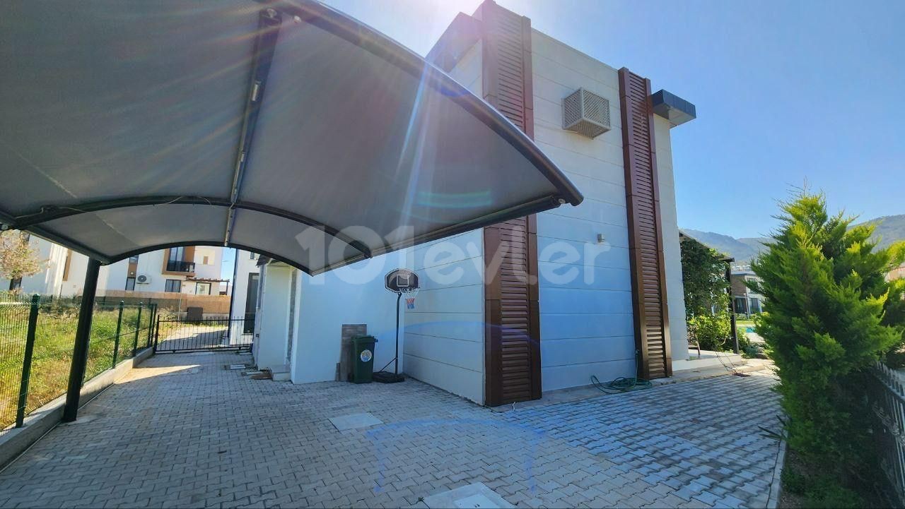 Villa For Sale in Alsancak, Kyrenia