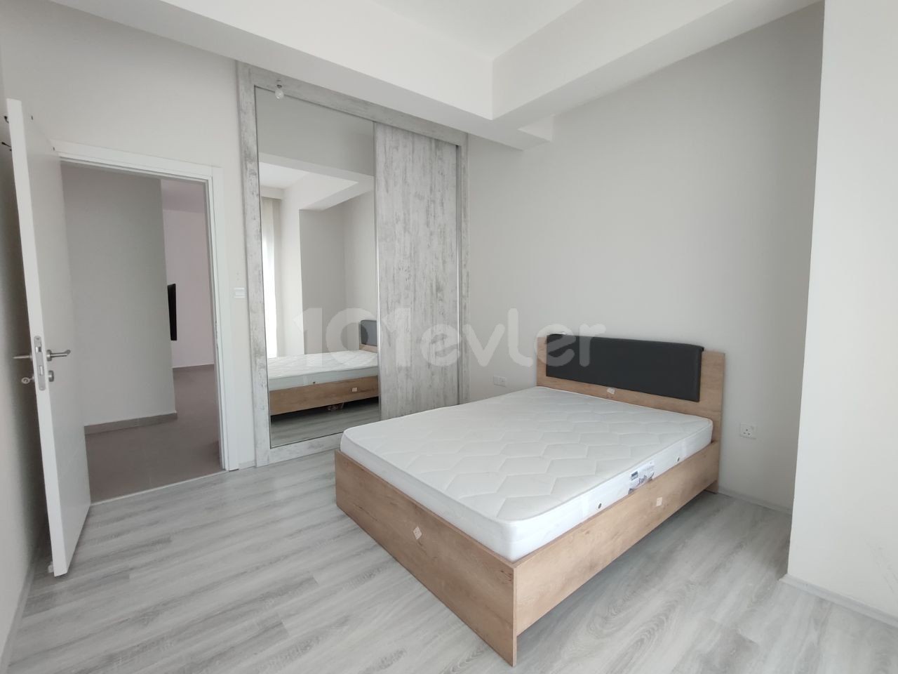 2+1 LUXUSWOHNUNG ZU VERMIETEN IM KYRENIA CENTER