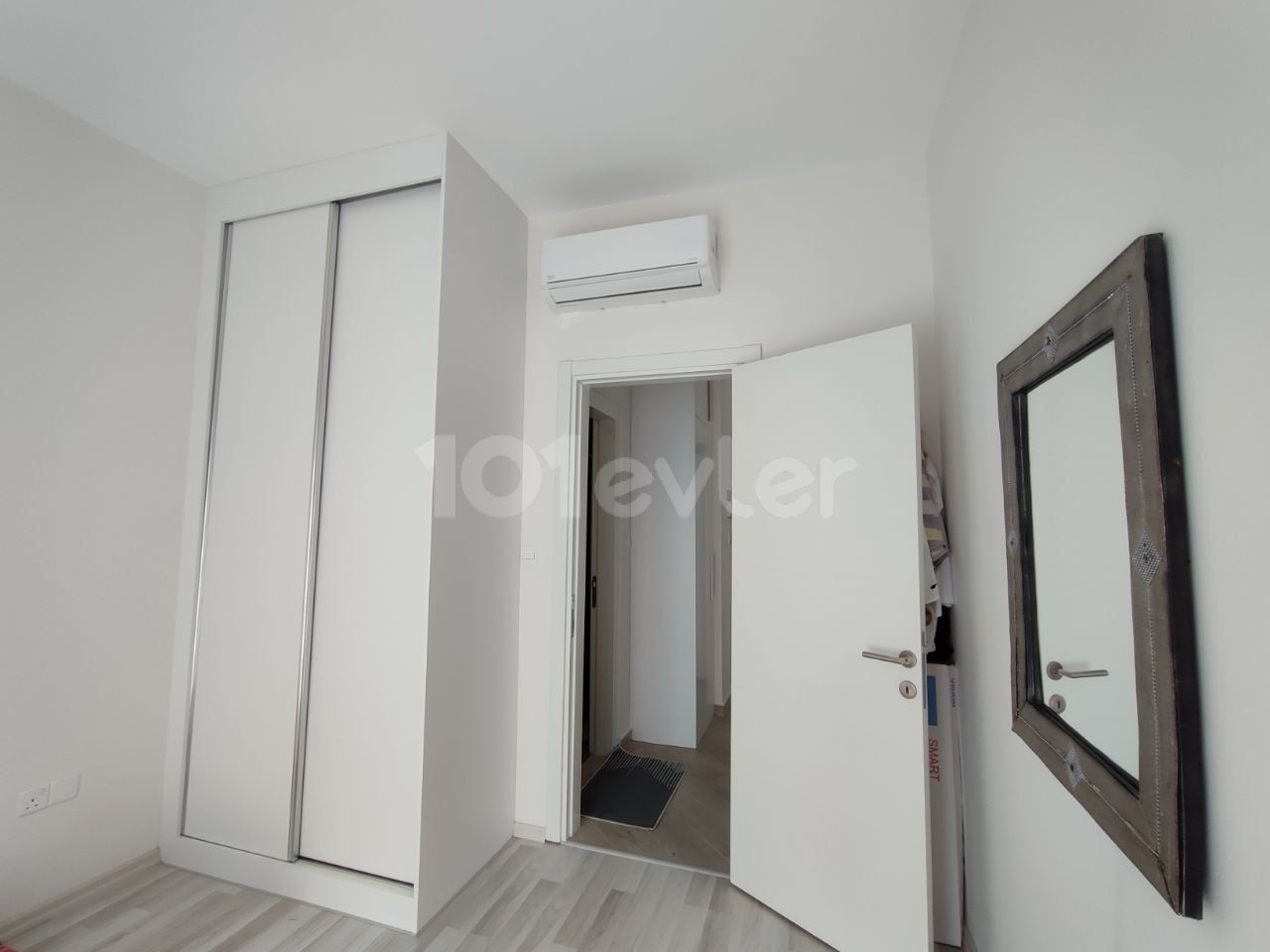  FOR SALE 1+1  KYRENIA CITY CENTER