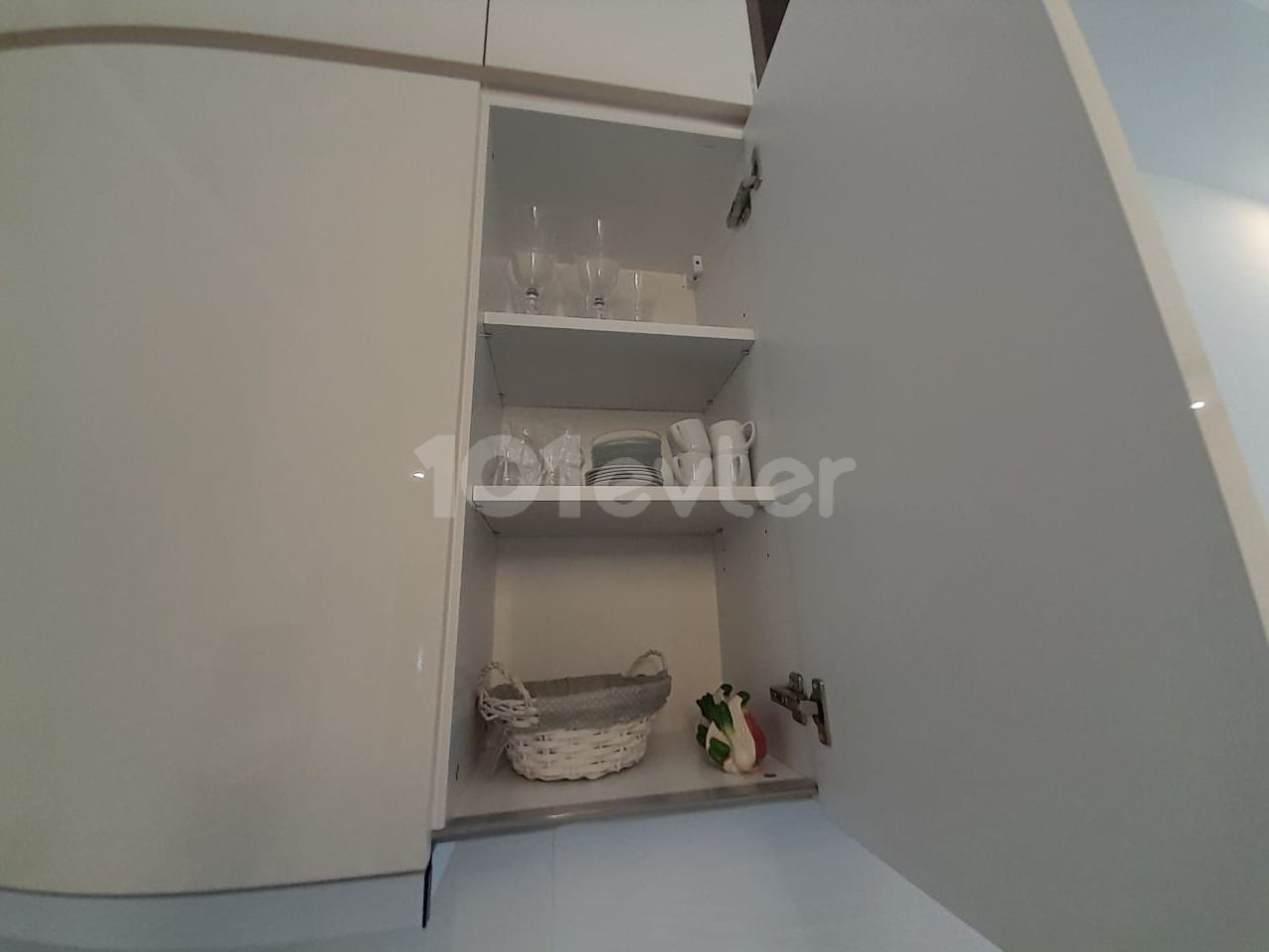 1+1 fully furnished in Kyrenia center