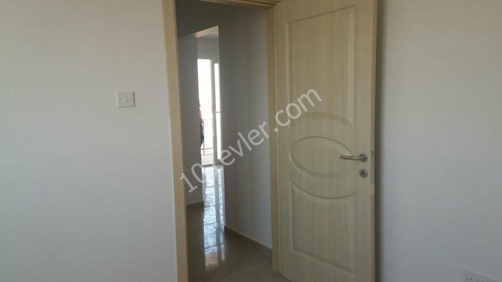 İSKELE LONGBEACH'DE SATILIK 2+1 DAİRE