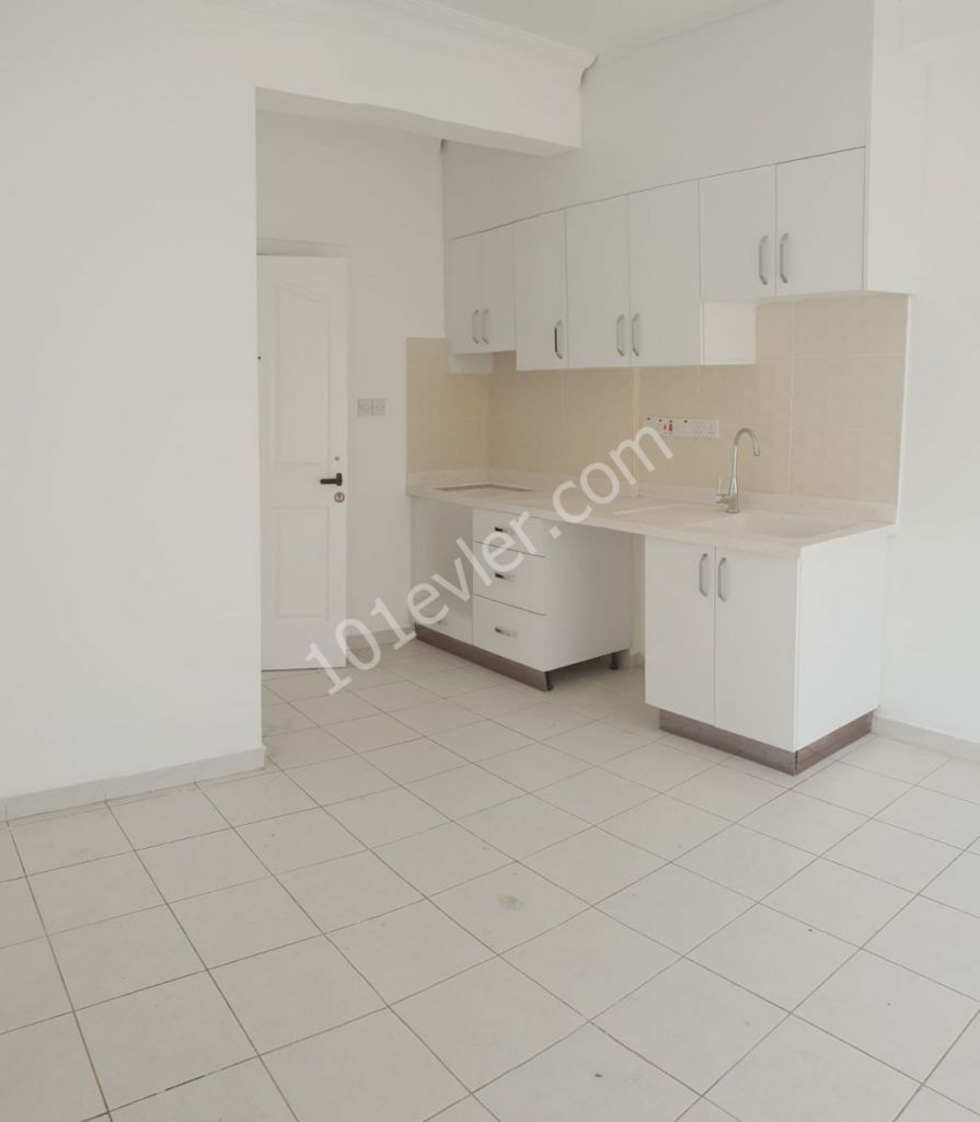 GAZİMAĞUSA KALİLAND BÖLGESİNDE SATILIK 2+1 DAİRE