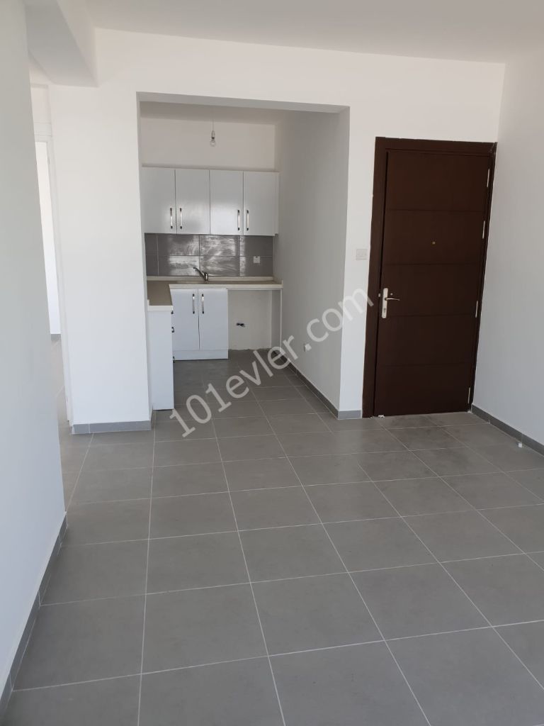 GAZİMAĞUSA - ÇANAKKALE' DE SATILIK 2+1 4. KAT DAİRE