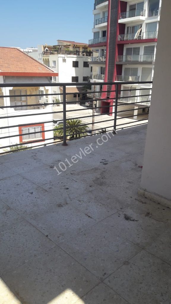 3+1 WOHNUNG ZUM VERKAUF IN FAMAGUSTA - KARAKOL ** 