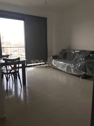 1+1 WOHNUNG ZUR MIETE IM CADDEM-KOMPLEX IN FAMAGUSTA