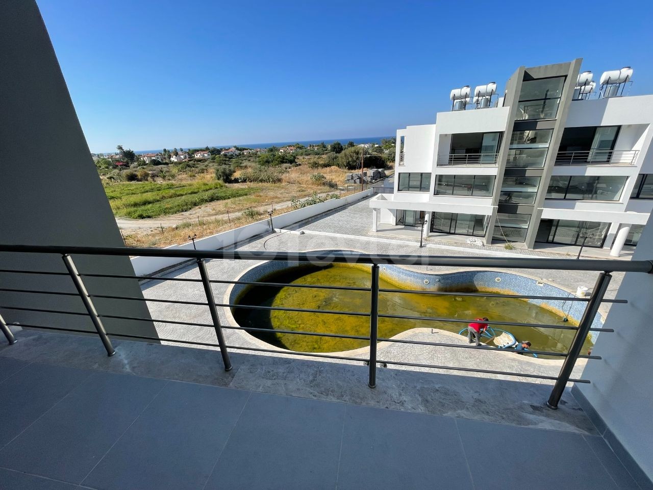 KYRENIA EDREMITTE MERIT PARK AND KAYA PALAZZO ARE WITHIN WALKING DISTANCE OF THE HOTEL 2+1 ** 