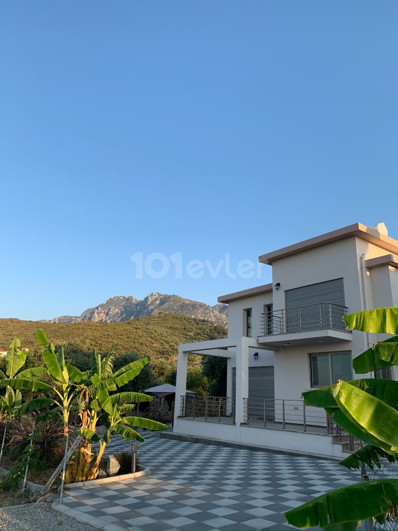 Fully Furnished 2+1 Villa with Sea View, Pool and Garden in Girne Yeşiltepe Ilgaz Region