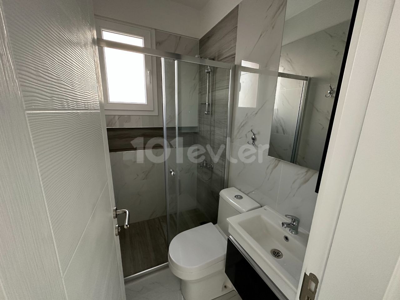 CYPRUS GİRNE CENTER NEAR LAVASH RESTAURANT 2+1 EN-SUITE BATHROOM APARTMENT FOR SALE