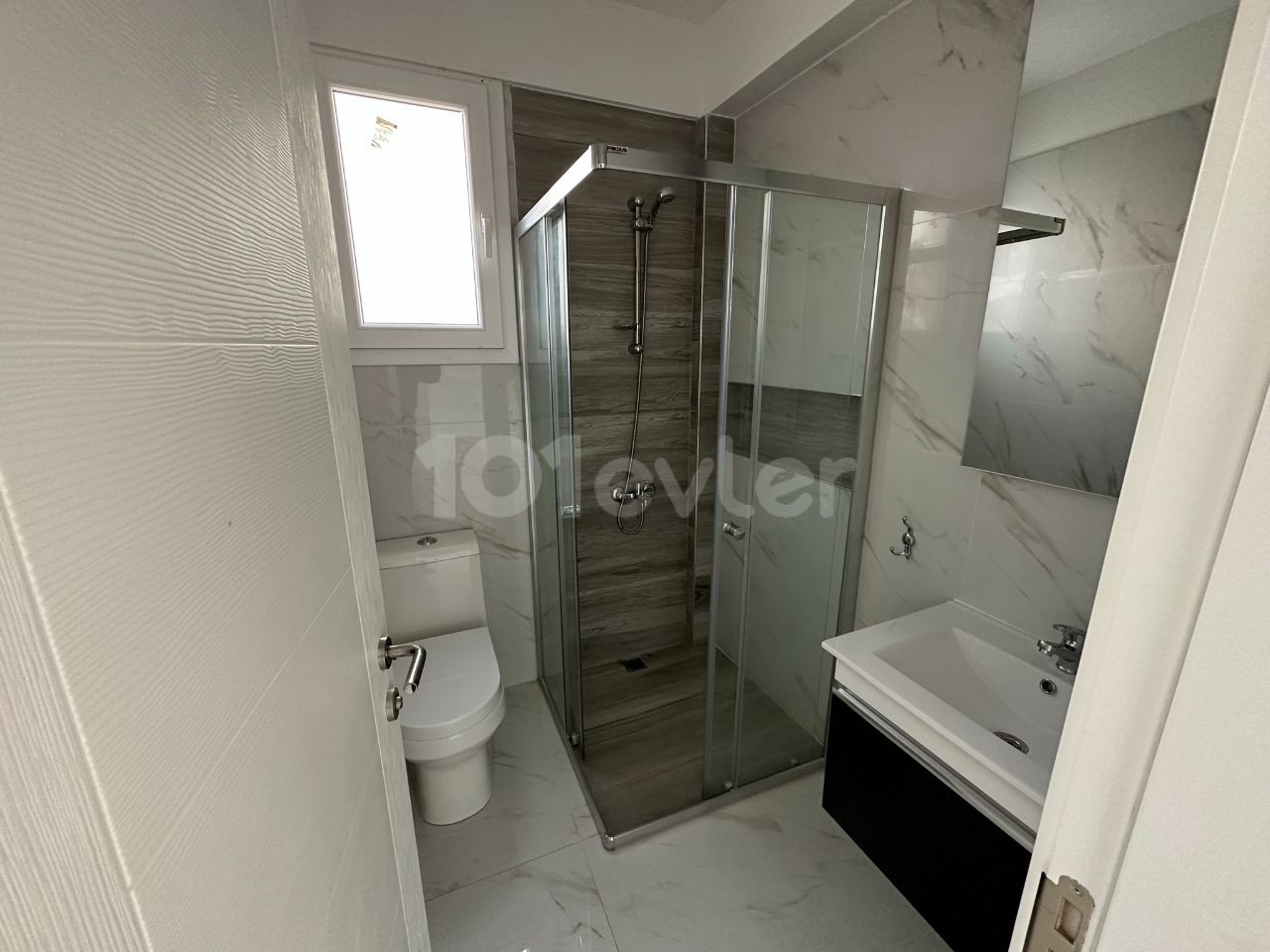 CYPRUS GİRNE CENTER NEAR LAVASH RESTAURANT 2+1 EN-SUITE BATHROOM APARTMENT FOR SALE