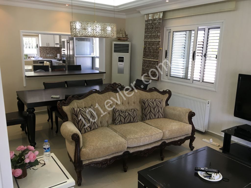 3 double bedrooms double front room, large kitchen, breakfast bar, Nicosia 