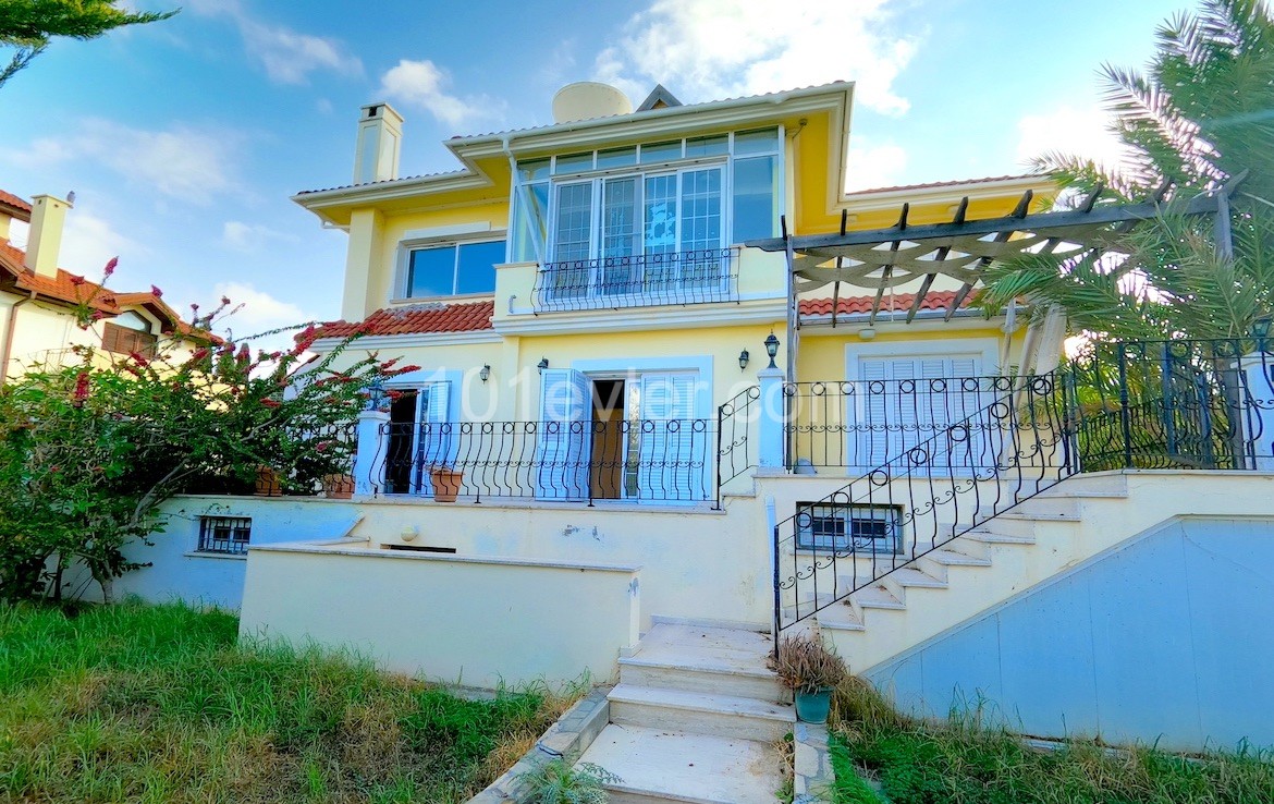 Villa For Sale in Çatalköy, Kyrenia