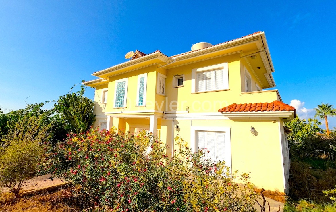 Villa For Sale in Çatalköy, Kyrenia