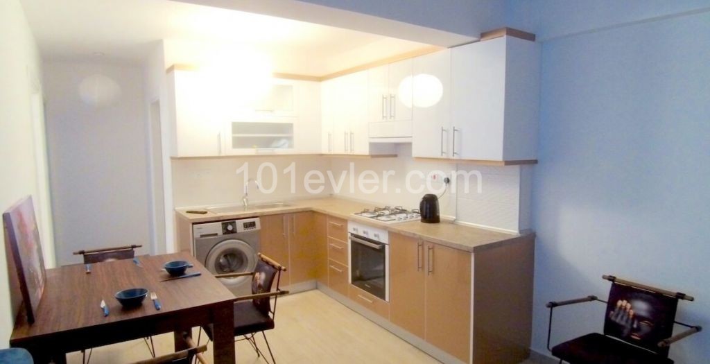 SA-295 Apartment in the very center of Girne