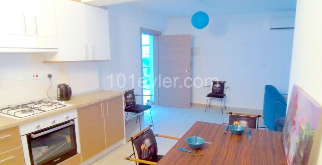 SA-295 Apartment in the very center of Girne