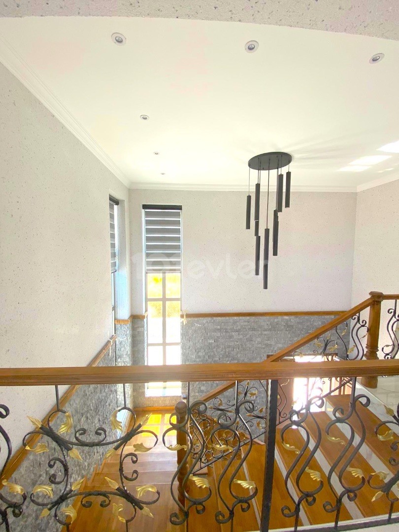 Uzun kiralama luxury villa 3+1 = Luxury Villa 3+1 for long-term rental ** 