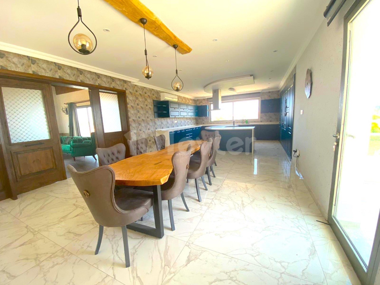 Uzun kiralama luxury villa 3+1 = Luxury Villa 3+1 for long-term rental ** 