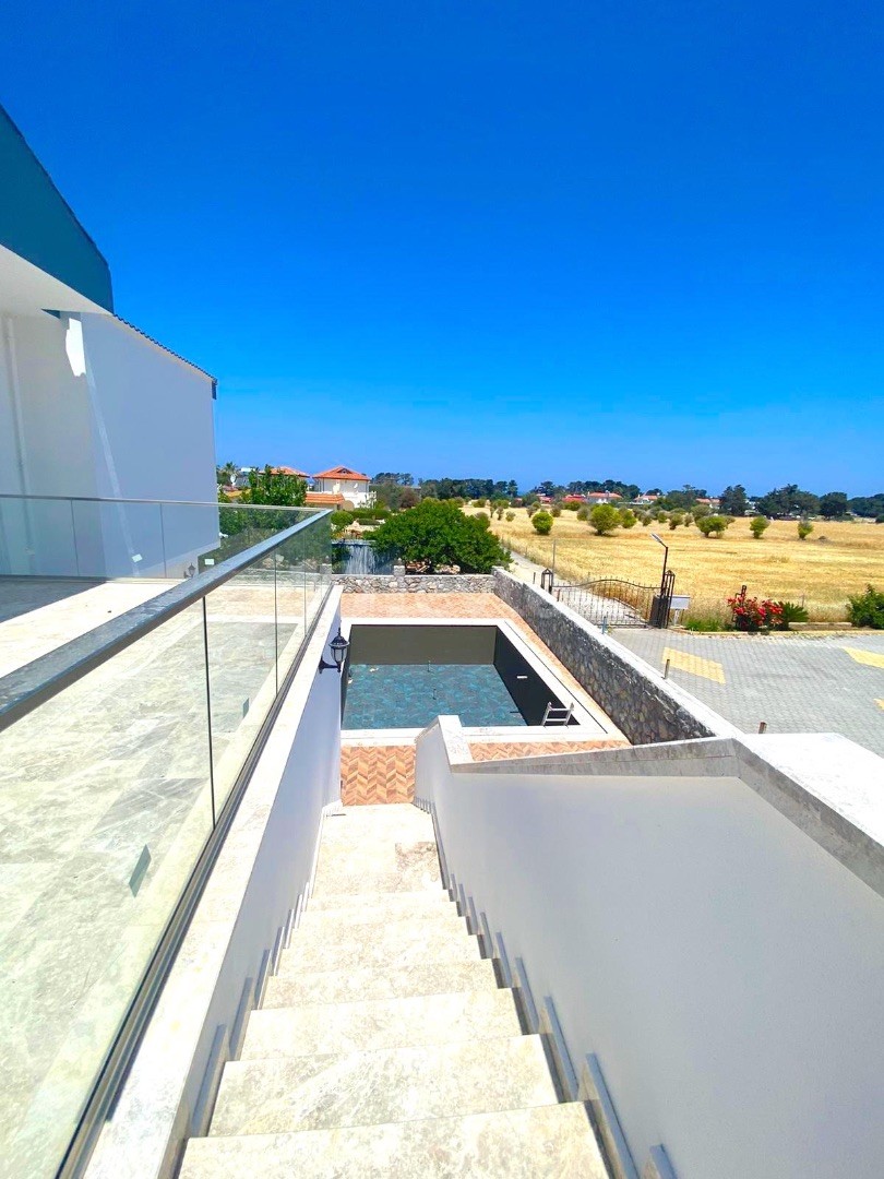 Uzun kiralama luxury villa 3+1 = Luxury Villa 3+1 for long-term rental ** 