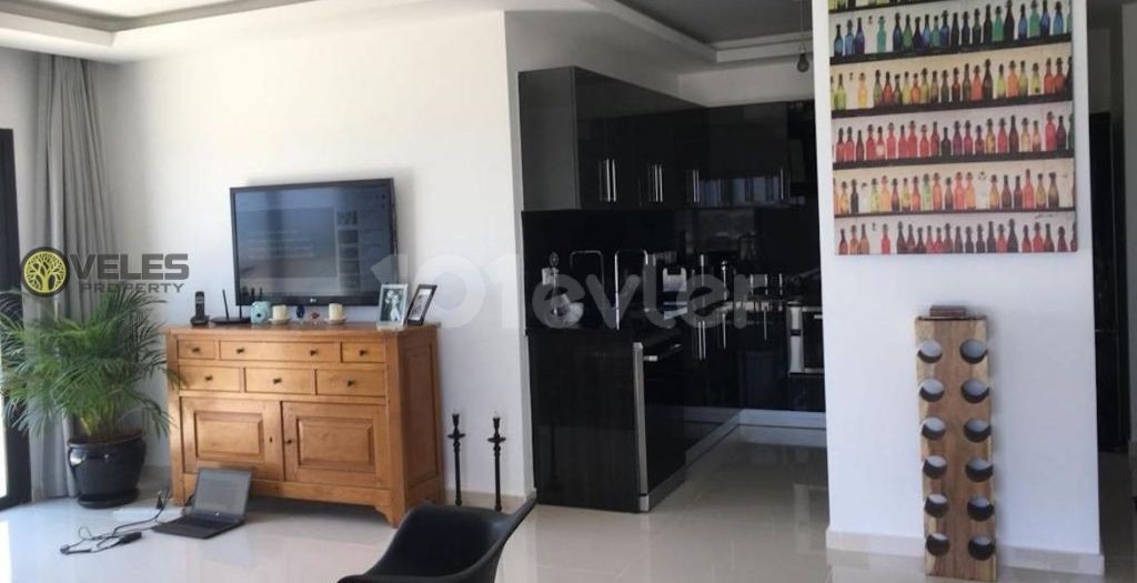 SA-393 Penthouse in a high-rise building in Kyrenia