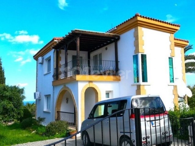 Kiralik villa Karsiyakada