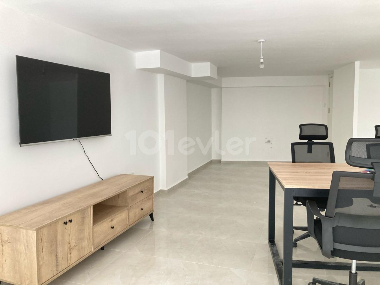 Cc Tower Kompleksinde Ofis Alanı