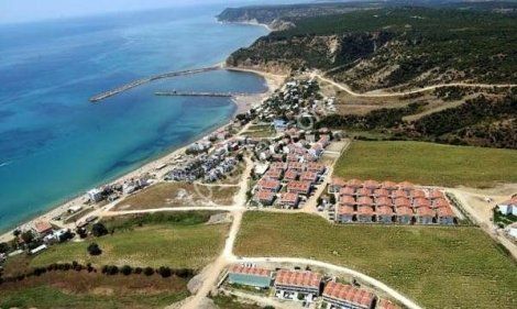 Residential Zoned Plot For Sale in Güzelyurt Merkez, Guzelyurt